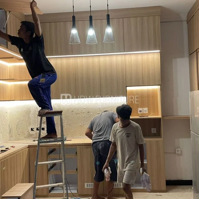 Lebih Penting Storage Banyak atau Countertop Luas?