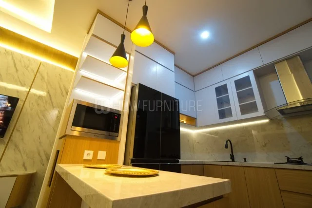 Perpaduan Kitchen Set Clean & Natural di Satu Dapur