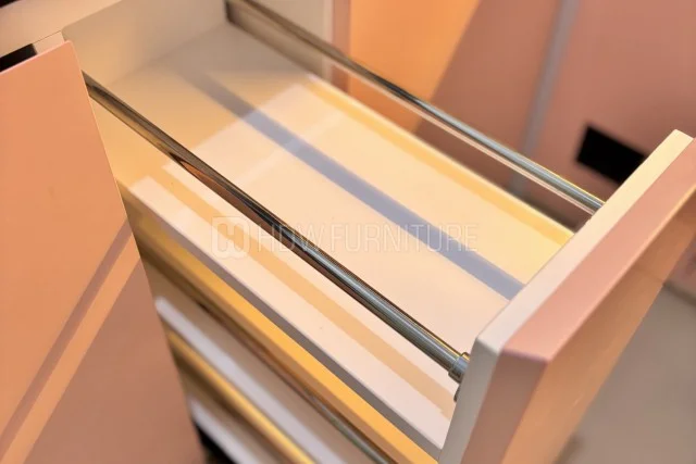 Kitchen Set Modern Minimalis Putih dan Pink