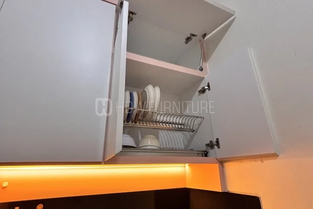 Kitchen Set Modern Minimalis Putih dan Pink